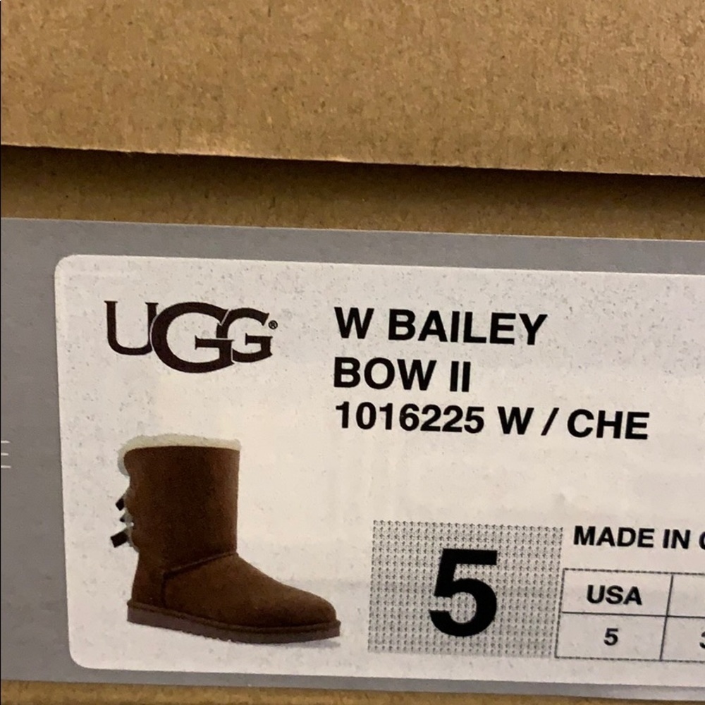 Brand New UGG Bailey Bow II Boots - Picture 6 of 6